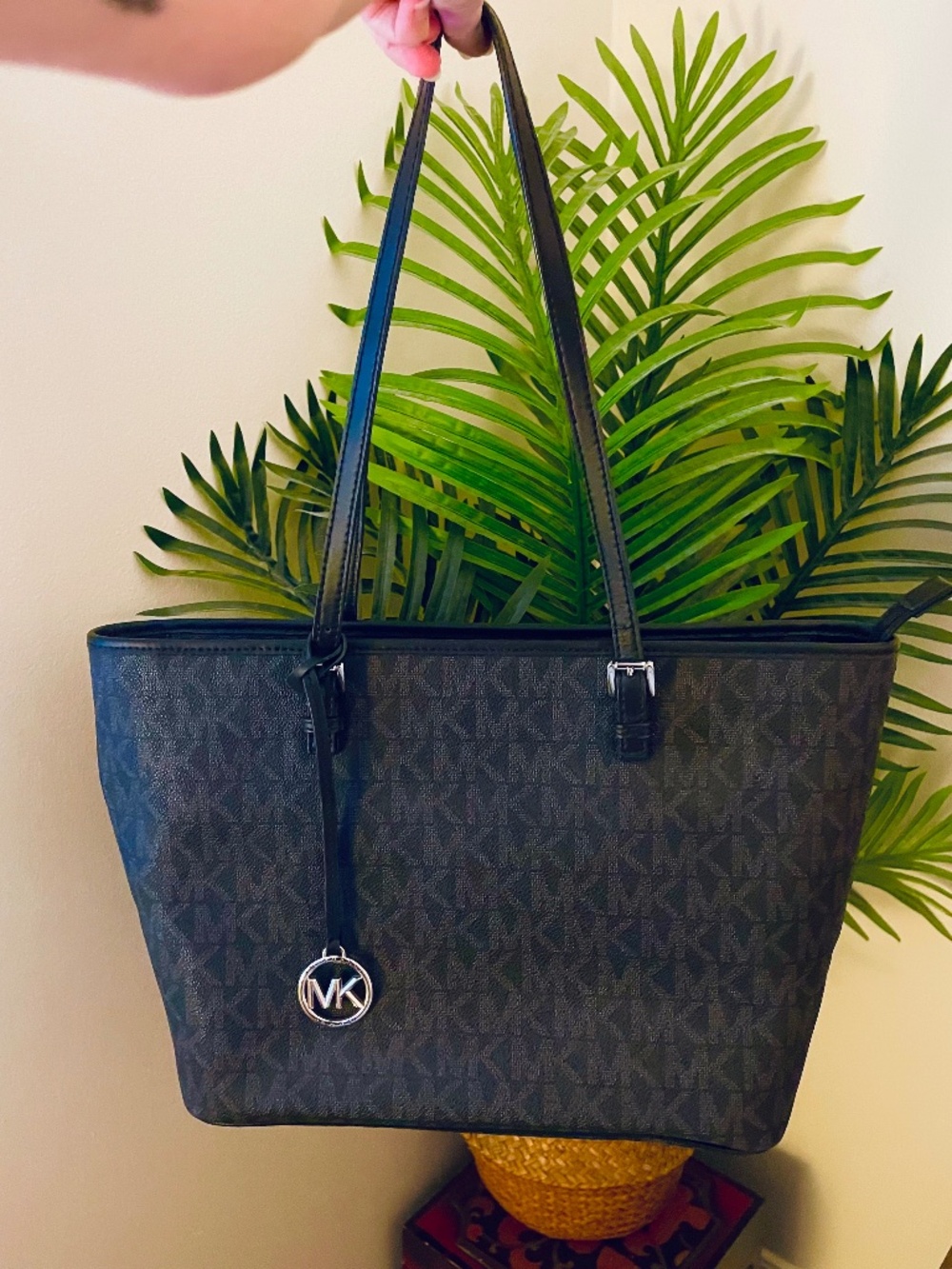 Michael Kors Signature Logo Large Tote Bag